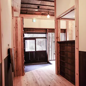 Poly 2 Namba Appartement